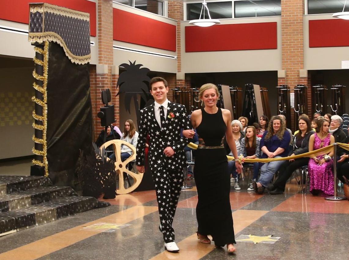 MC Prom 2018 (55).JPG
